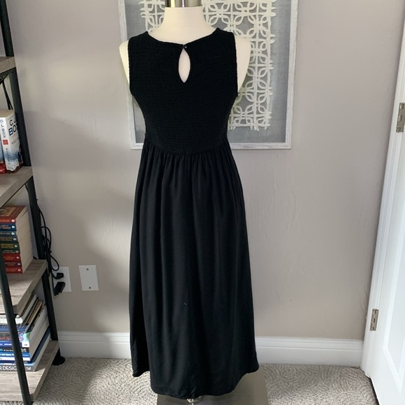 Japna black midi- maxi dress with fitted body and flowing skirt size small - Picture 6 of 10
